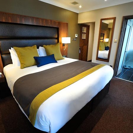 Frensham Pond Country House Hotel & Spa Фарнем Экстерьер фото