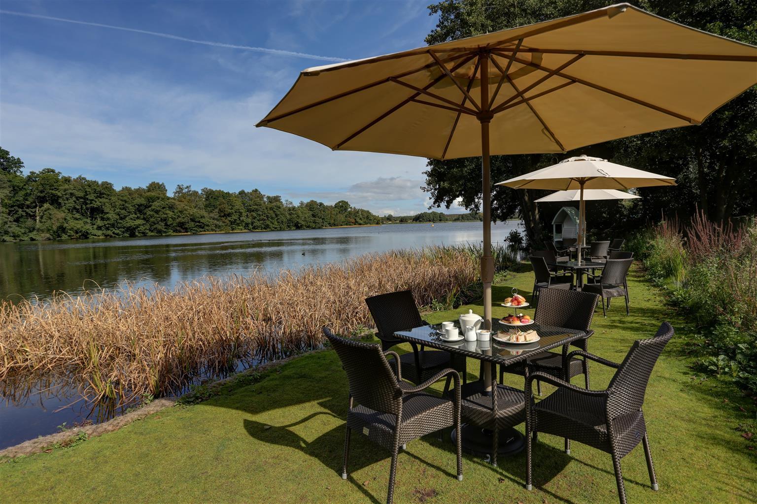 Frensham Pond Country House Hotel & Spa Фарнем Экстерьер фото